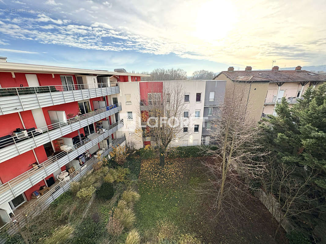 Appartement à GRIGNY