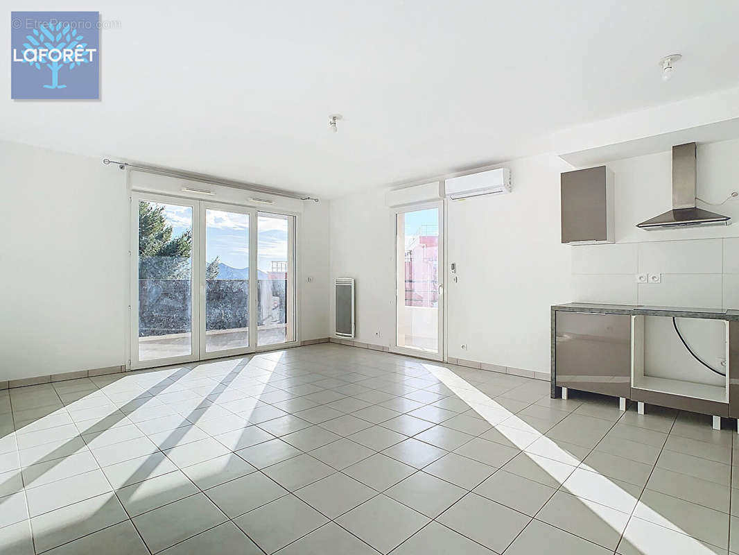 Appartement à MARSEILLE-12E