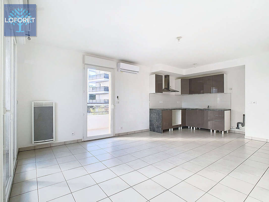 Appartement à MARSEILLE-12E