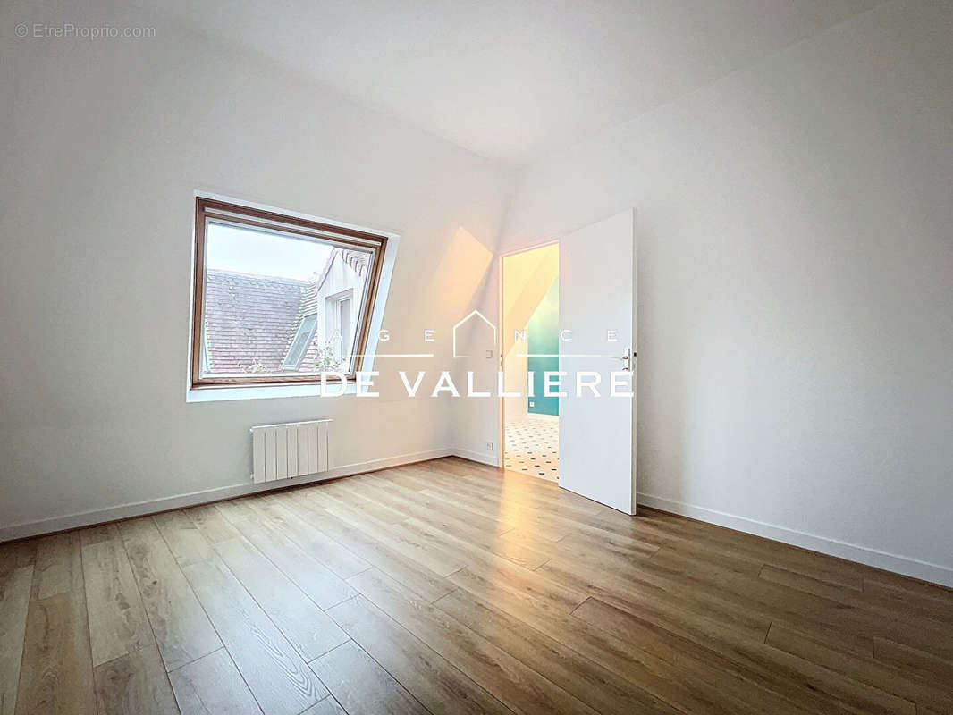 Appartement à NANTERRE