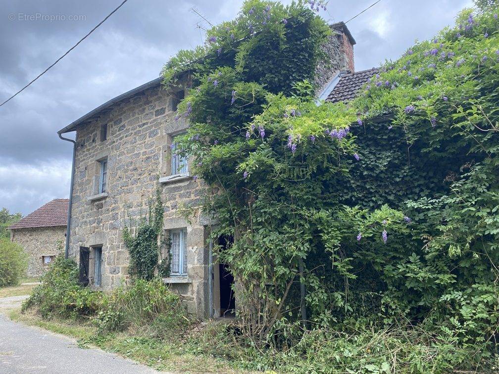 Maison à SAINT-JULIEN-LE-PETIT