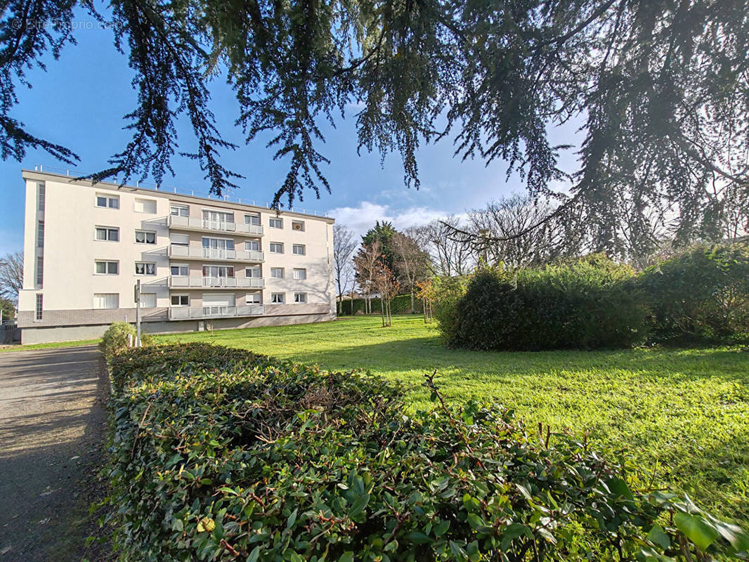 Appartement à SAINT-SEBASTIEN-SUR-LOIRE