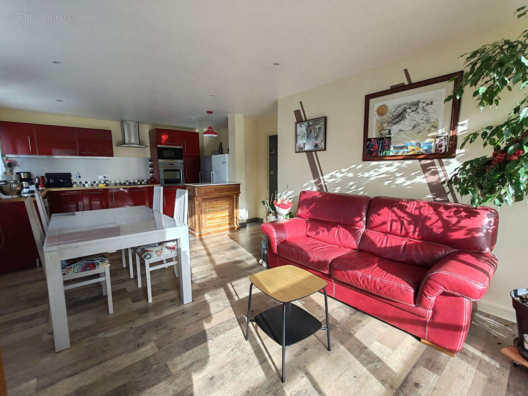 Appartement à SAINT-SEBASTIEN-SUR-LOIRE