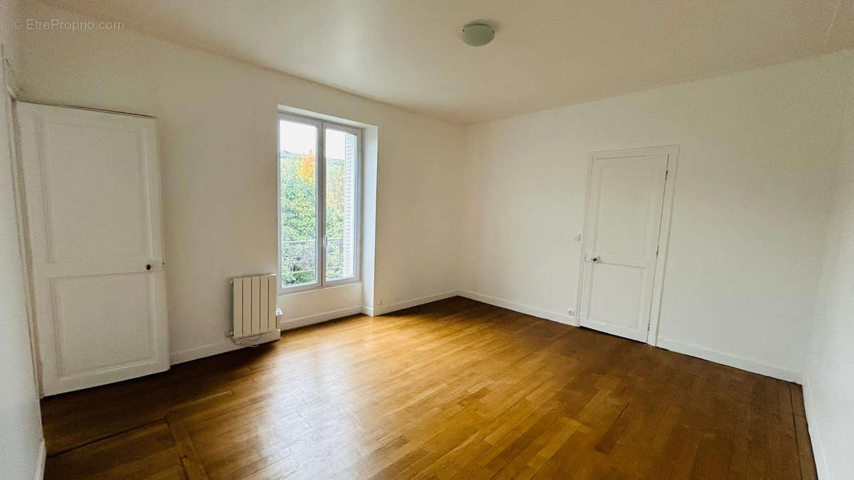 Appartement à ENGHIEN-LES-BAINS