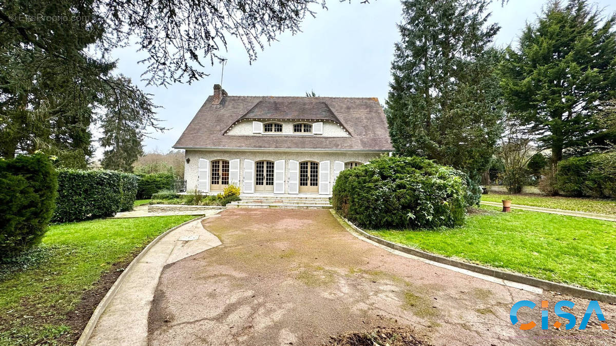 Maison à SENLIS