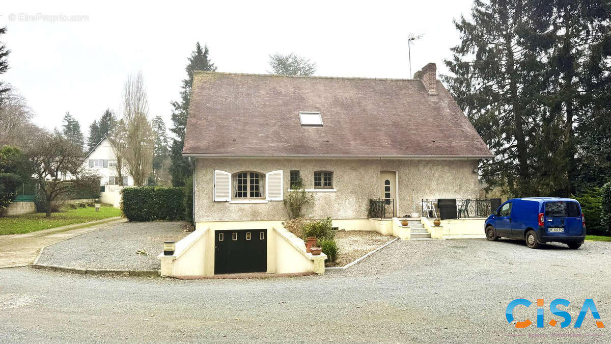 Maison à SENLIS