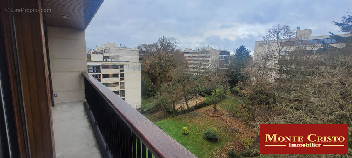 Appartement à LA CELLE-SAINT-CLOUD