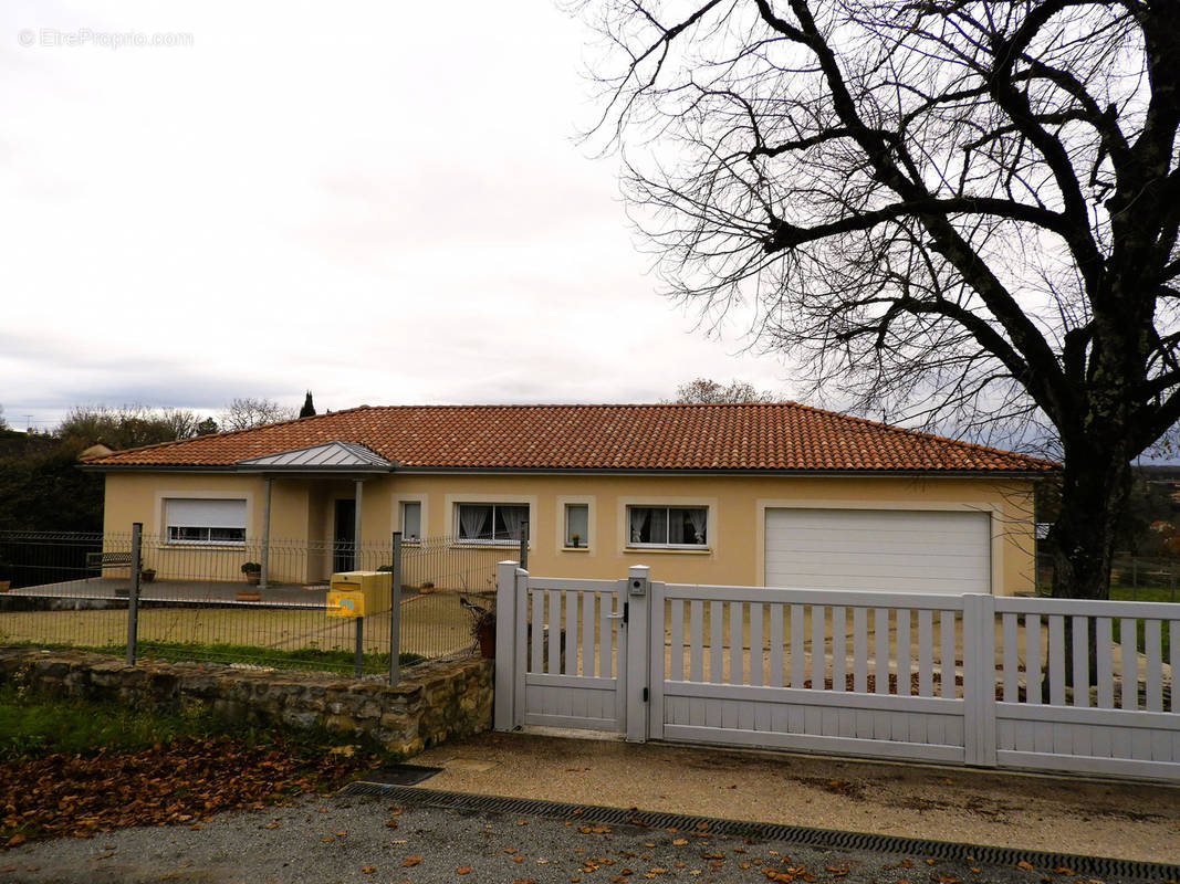 Maison à VILLEFRANCHE-DE-ROUERGUE