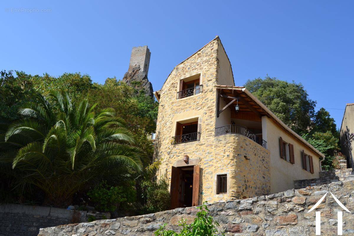 Maison à ROQUEBRUN