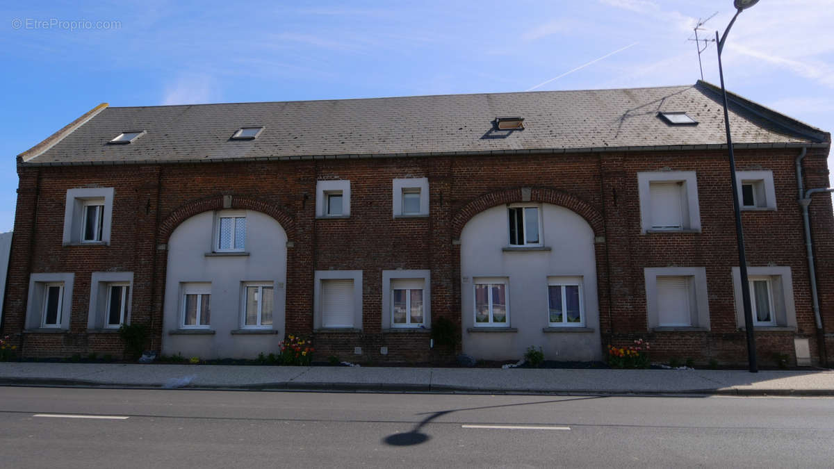 Appartement à MESNIL-SAINT-NICAISE