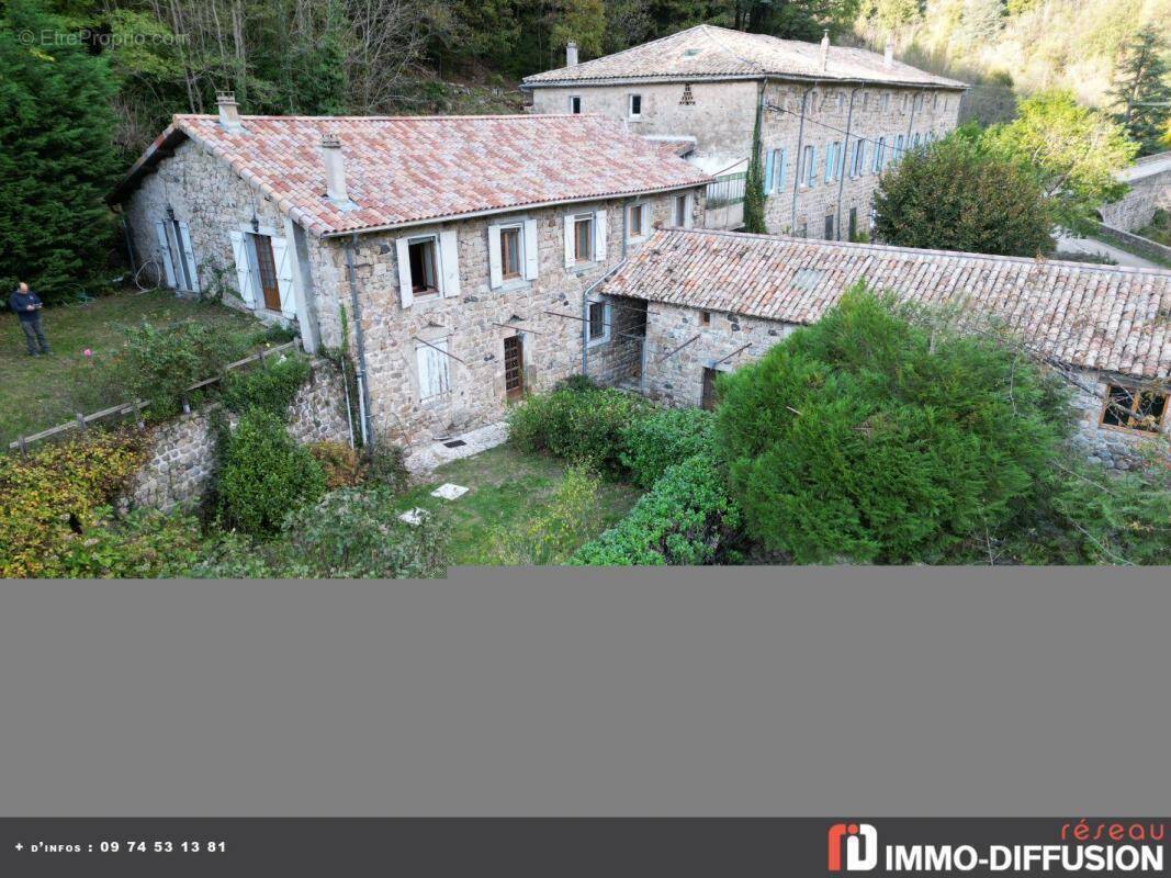 Maison à BURZET