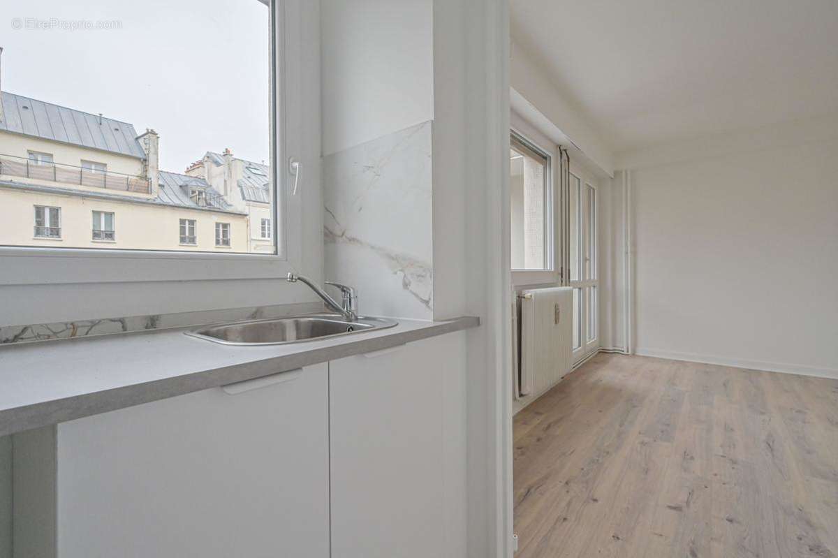 Appartement à PARIS-12E