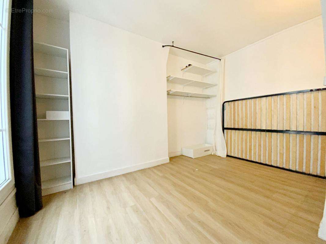 Appartement à PARIS-10E