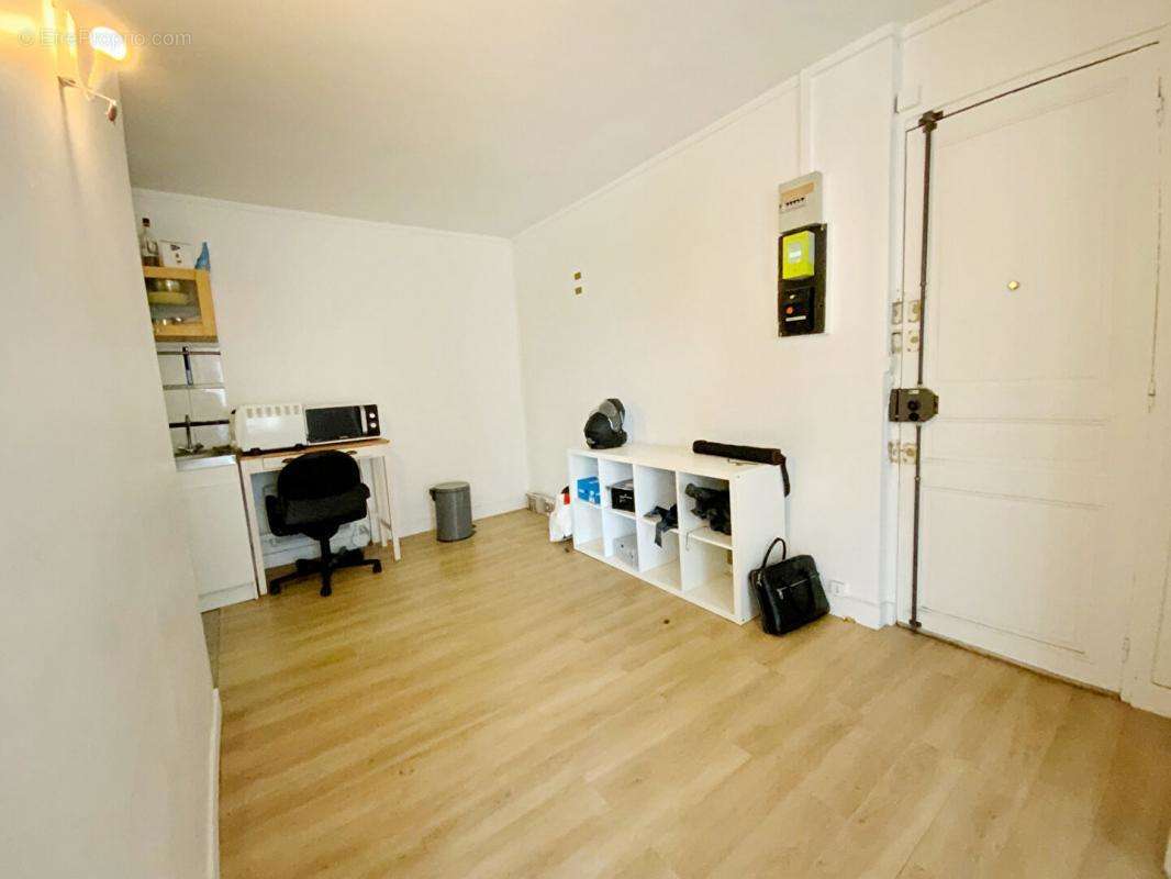 Appartement à PARIS-10E