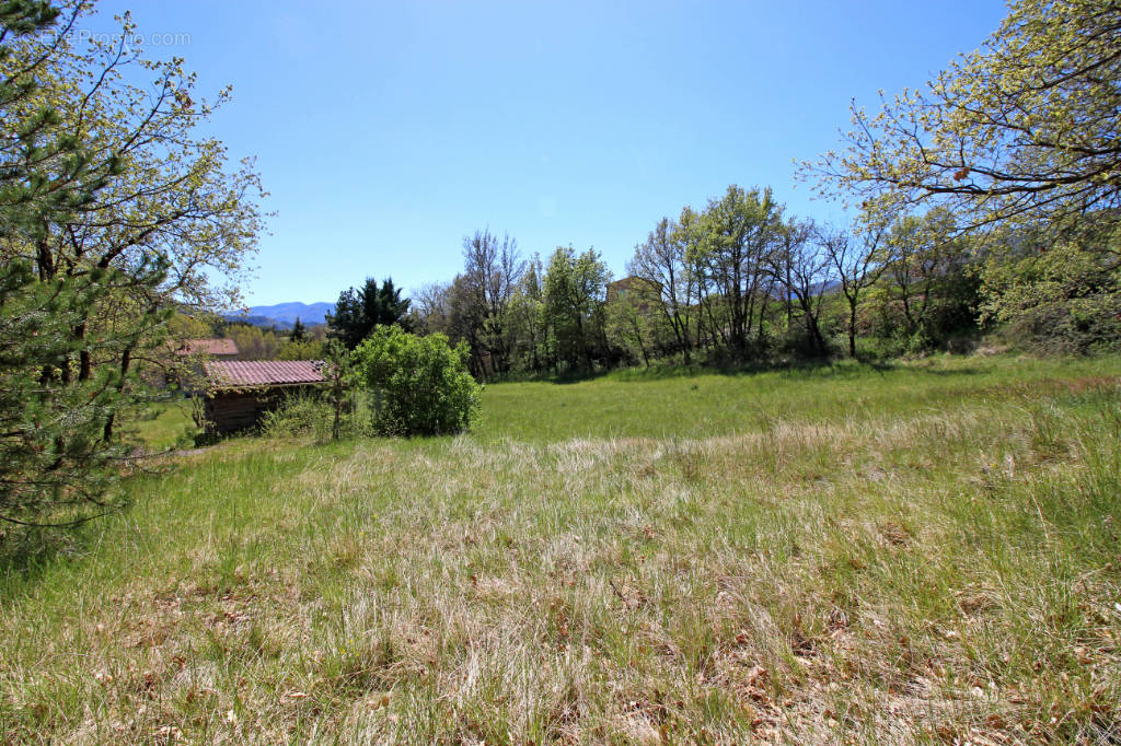 Terrain à LE BRUSQUET