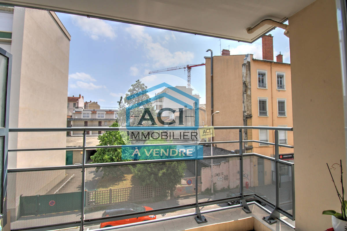 Appartement à LYON-9E