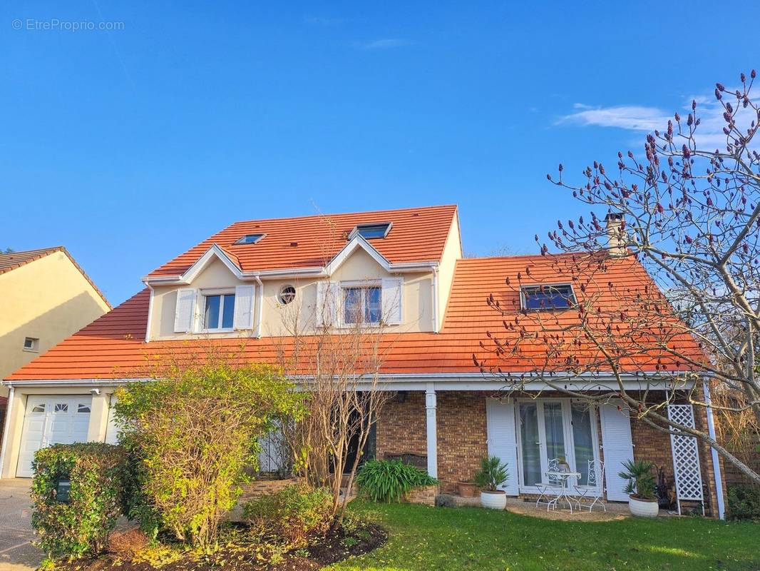 Maison à SAINT-GERMAIN-LES-CORBEIL