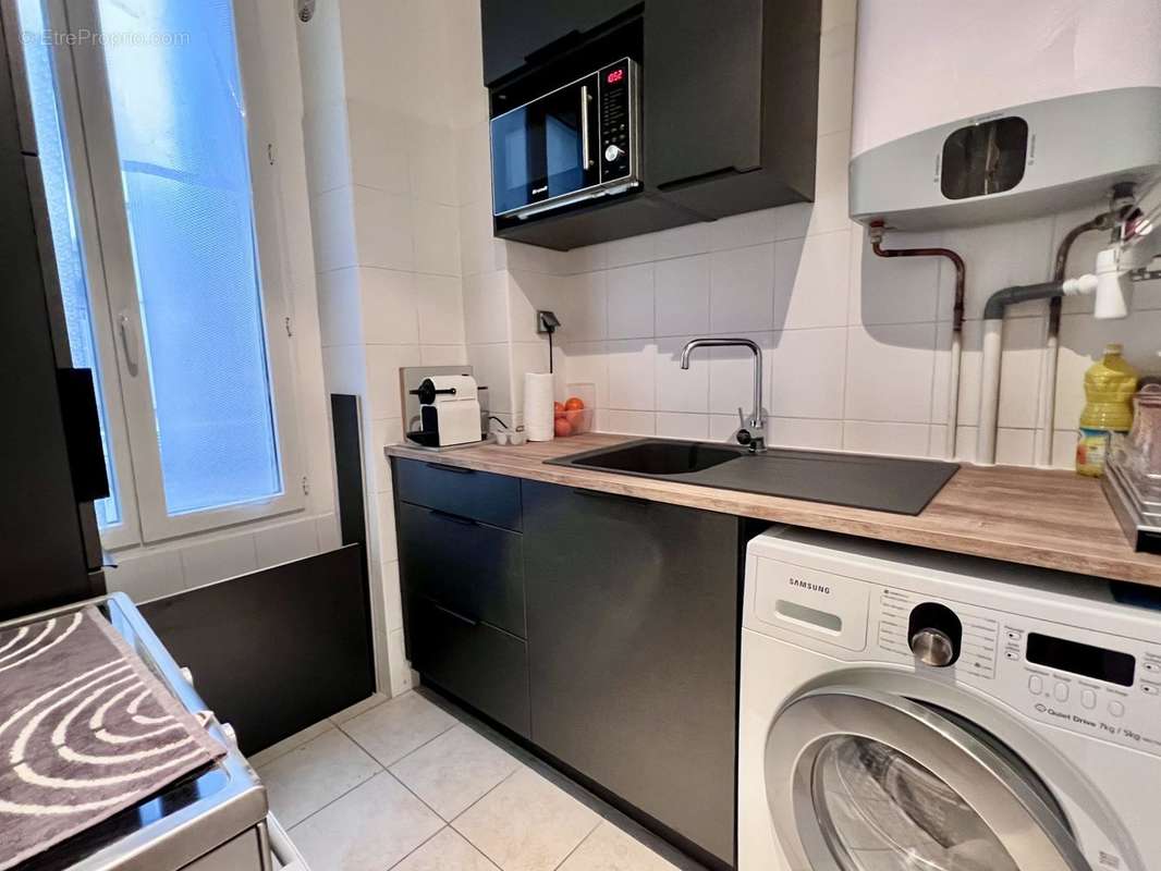 Appartement à PARIS-7E