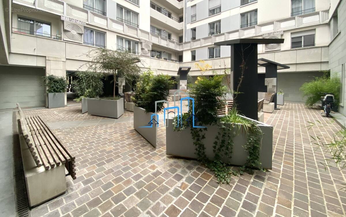 Appartement à PARIS-19E