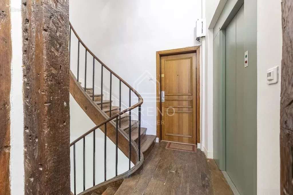 Appartement à PARIS-6E