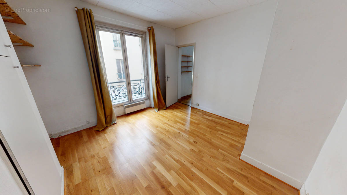 Appartement à PARIS-18E