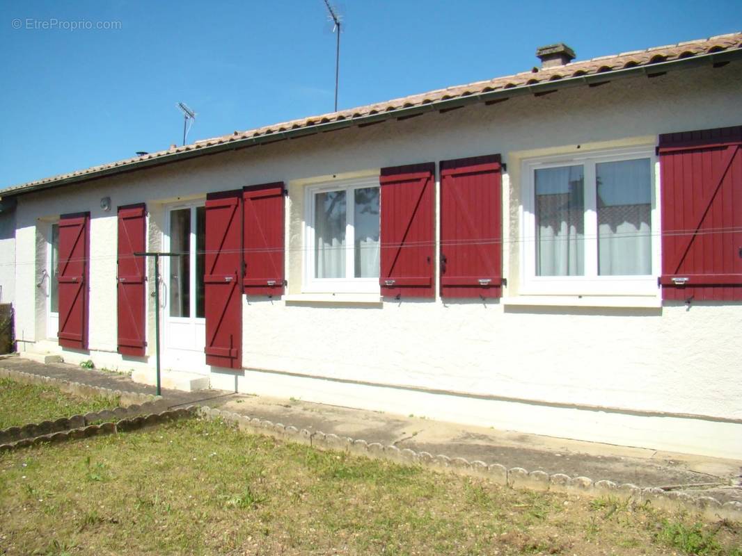 Maison à LA VILLEDIEU-DU-CLAIN