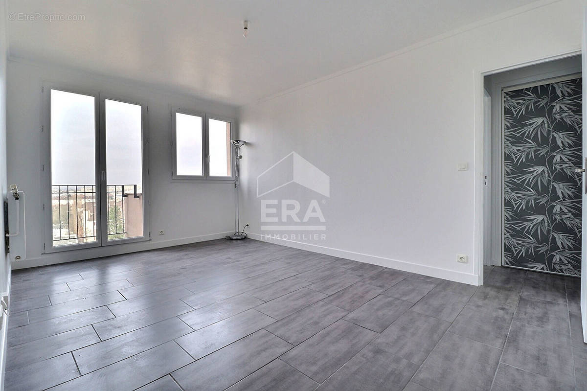 Appartement à EPINAY-SUR-SEINE