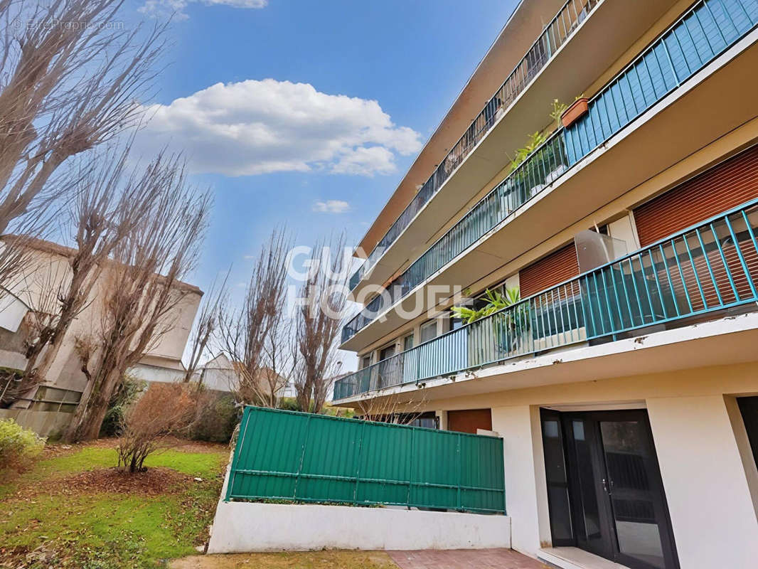 Appartement à FONTENAY-SOUS-BOIS