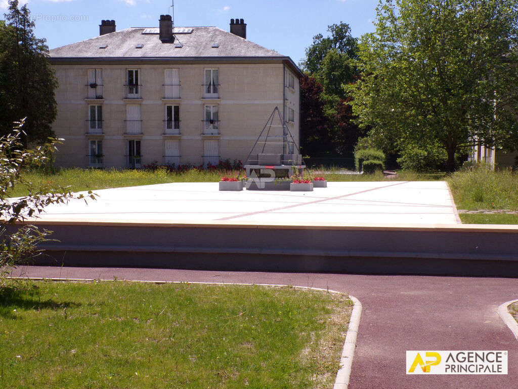 Appartement à MAISONS-LAFFITTE