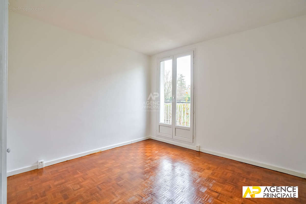 Appartement à MAISONS-LAFFITTE