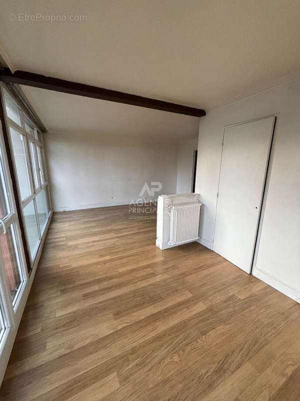 Appartement à MAISONS-LAFFITTE