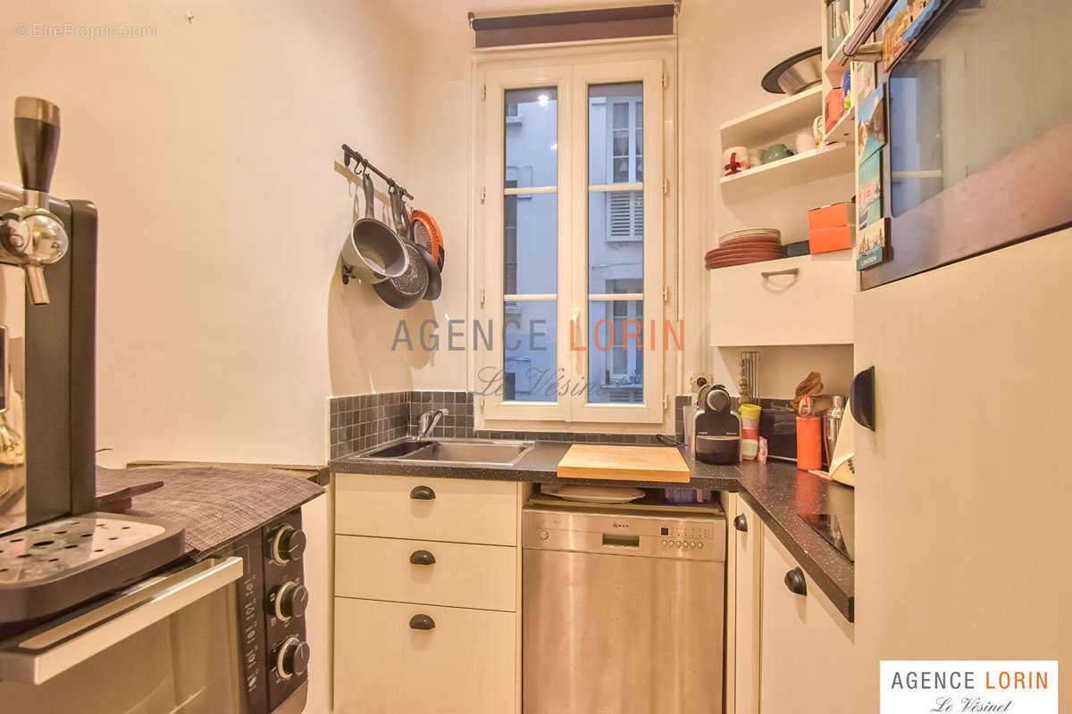 Appartement à PARIS-17E