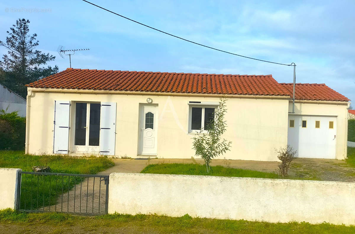 Maison à BEAUVOIR-SUR-MER