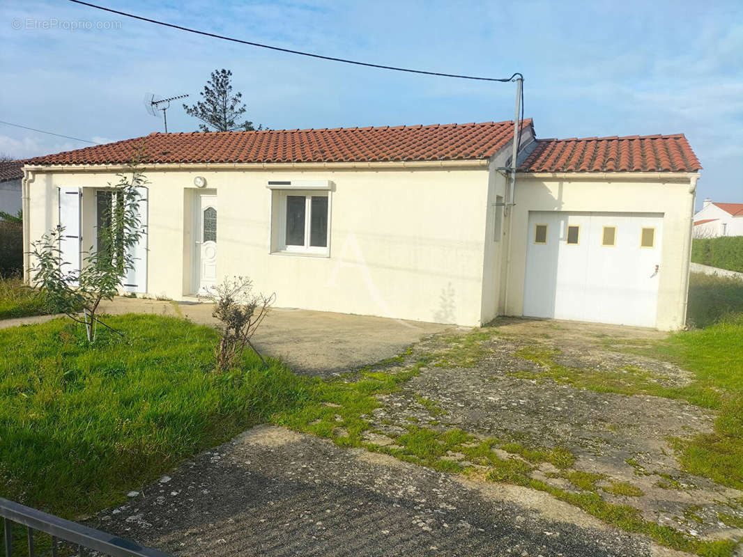 Maison à BEAUVOIR-SUR-MER