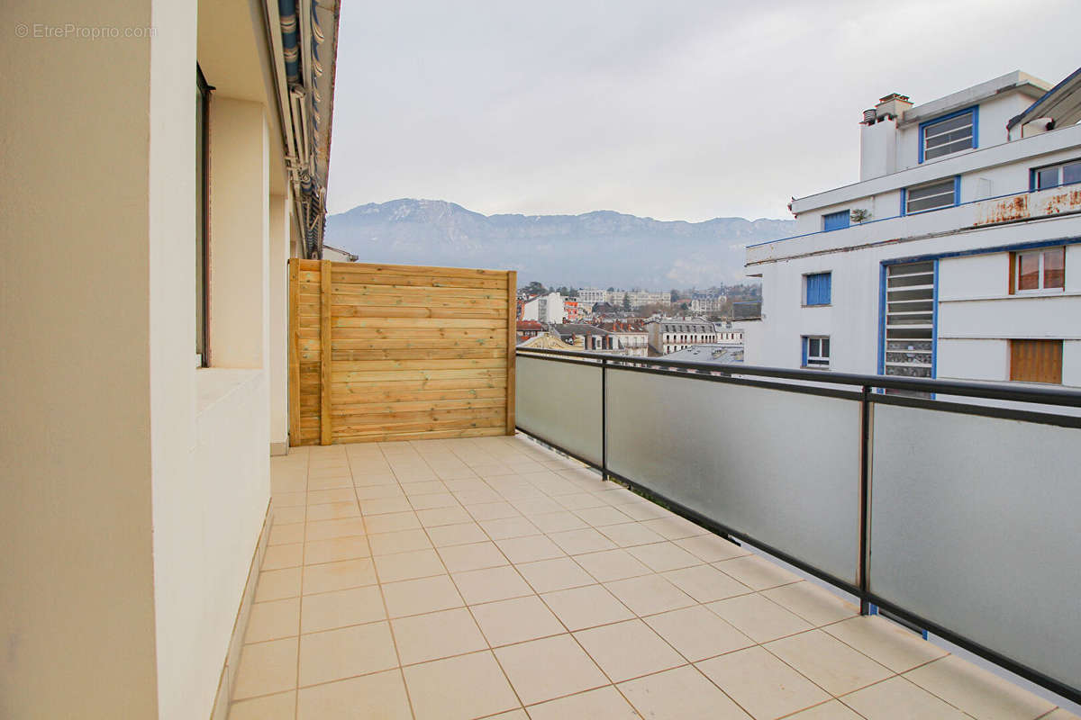 Appartement à AIX-LES-BAINS