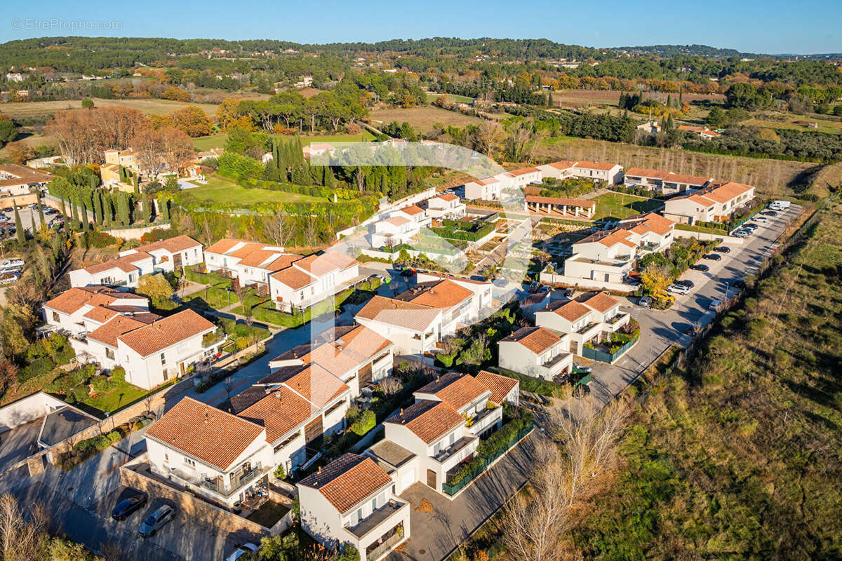 Maison à EGUILLES