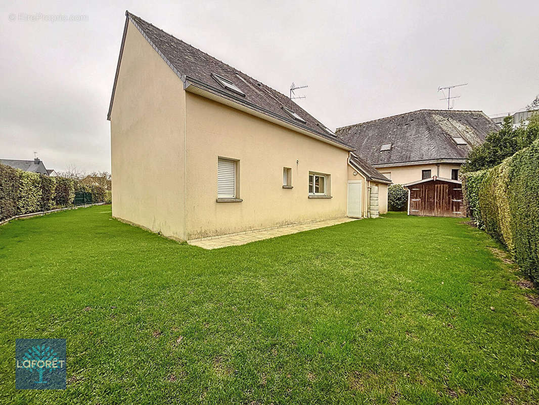 Maison à THORIGNE-FOUILLARD