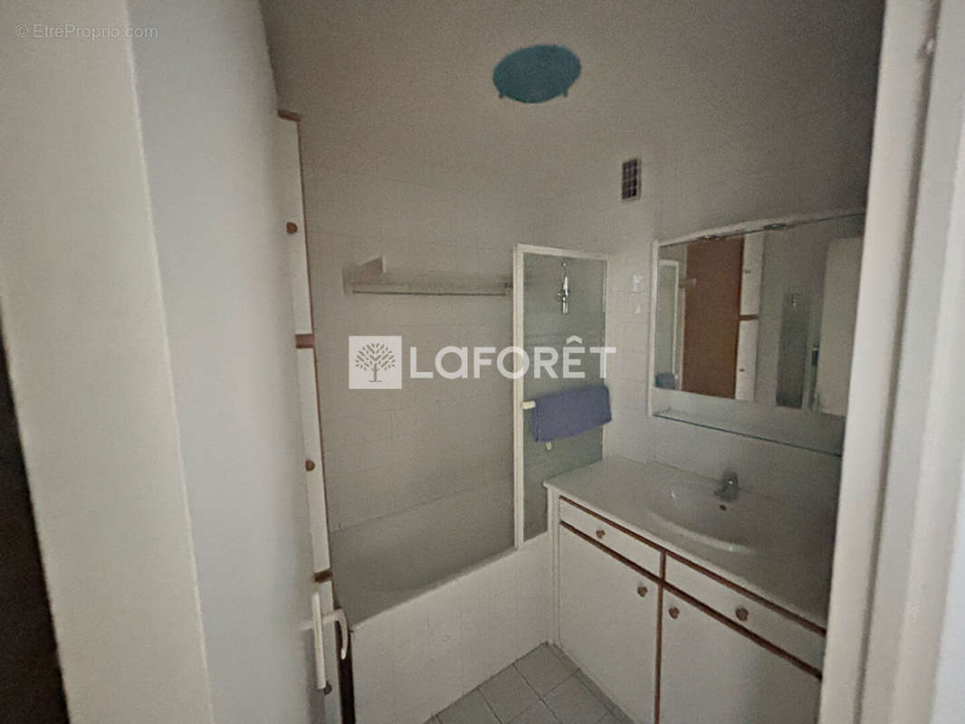 Appartement à PARIS-14E