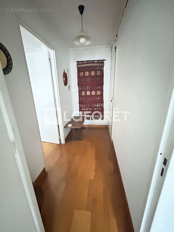 Appartement à PARIS-14E