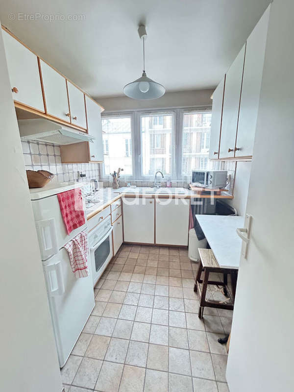 Appartement à PARIS-14E