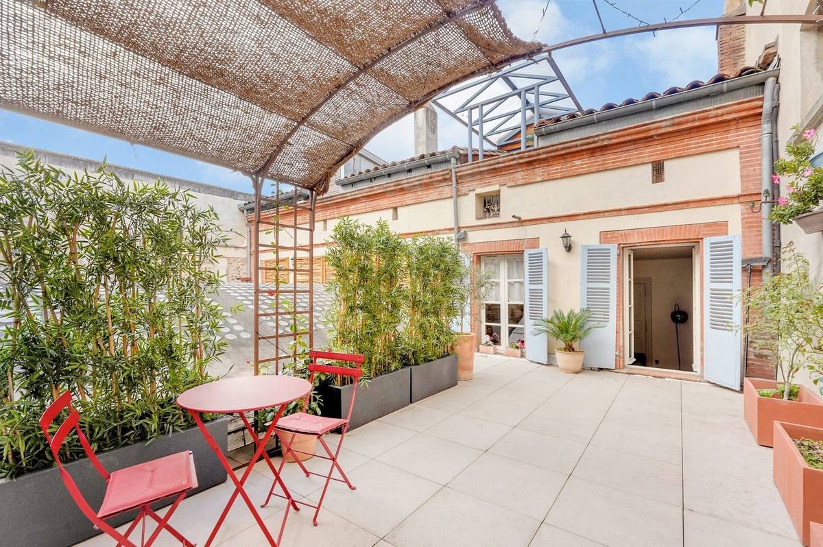 Façade et terrasse 1 - Appartement à TOULOUSE