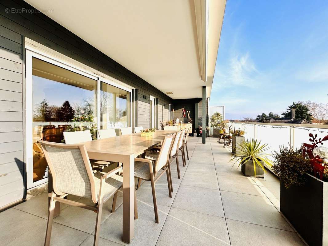 terrasse accès séjour appartement attique ascenseur a? vendre sausheim 68390 baldersheim battenheim ruelisheim illzach 68110 rixheim 68170 habsheim 68440 riedisheim 68400 mulhouse 68100 - Appartement à SAUSHEIM