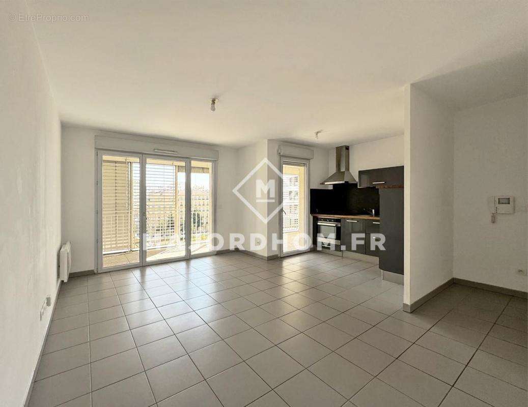 Appartement à MARSEILLE-2E