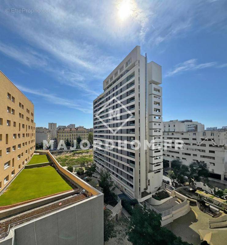 Appartement à MARSEILLE-2E