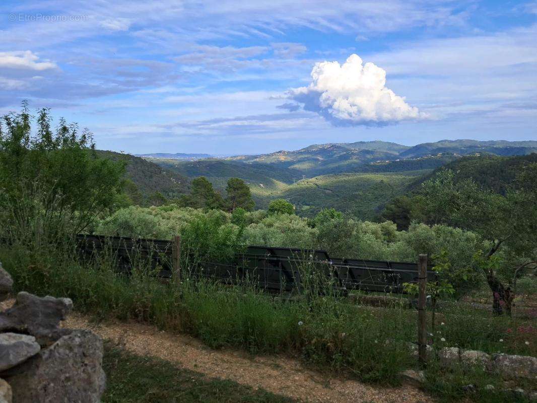 Terrain à SAINT-CEZAIRE-SUR-SIAGNE