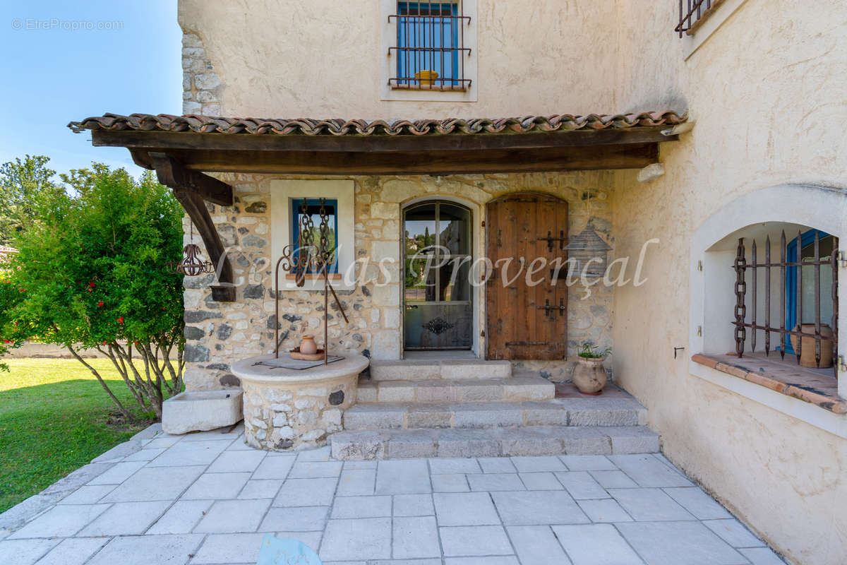 Maison à LA COLLE-SUR-LOUP