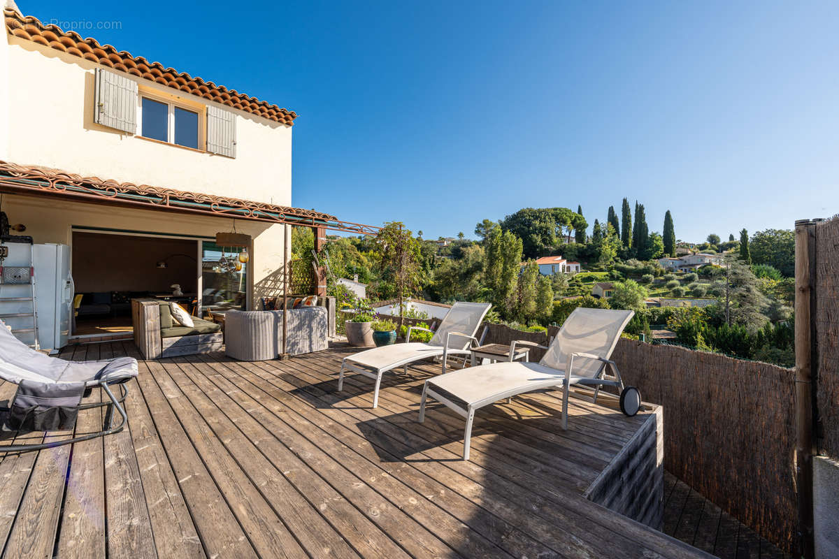 Maison à LA COLLE-SUR-LOUP