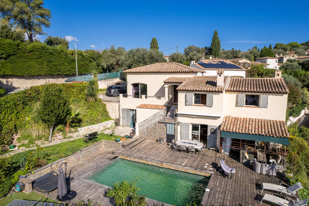 Maison à LA COLLE-SUR-LOUP