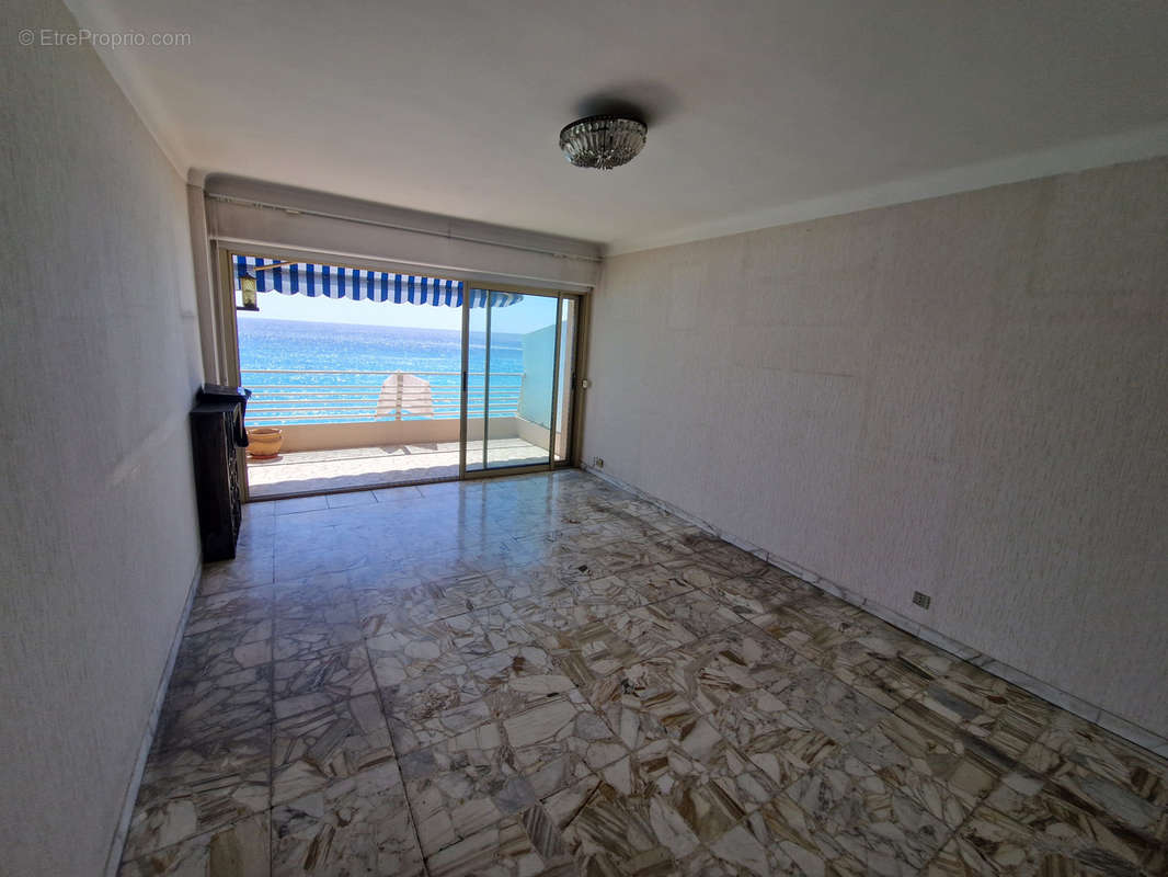 Appartement à MENTON