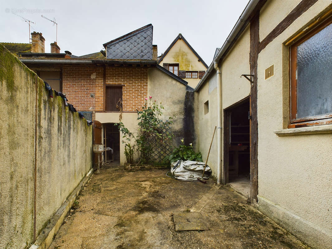 Maison à SAINT-FARGEAU